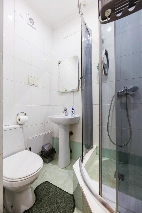 Appartement На Палаце Спорта à Kiev Extérieur photo