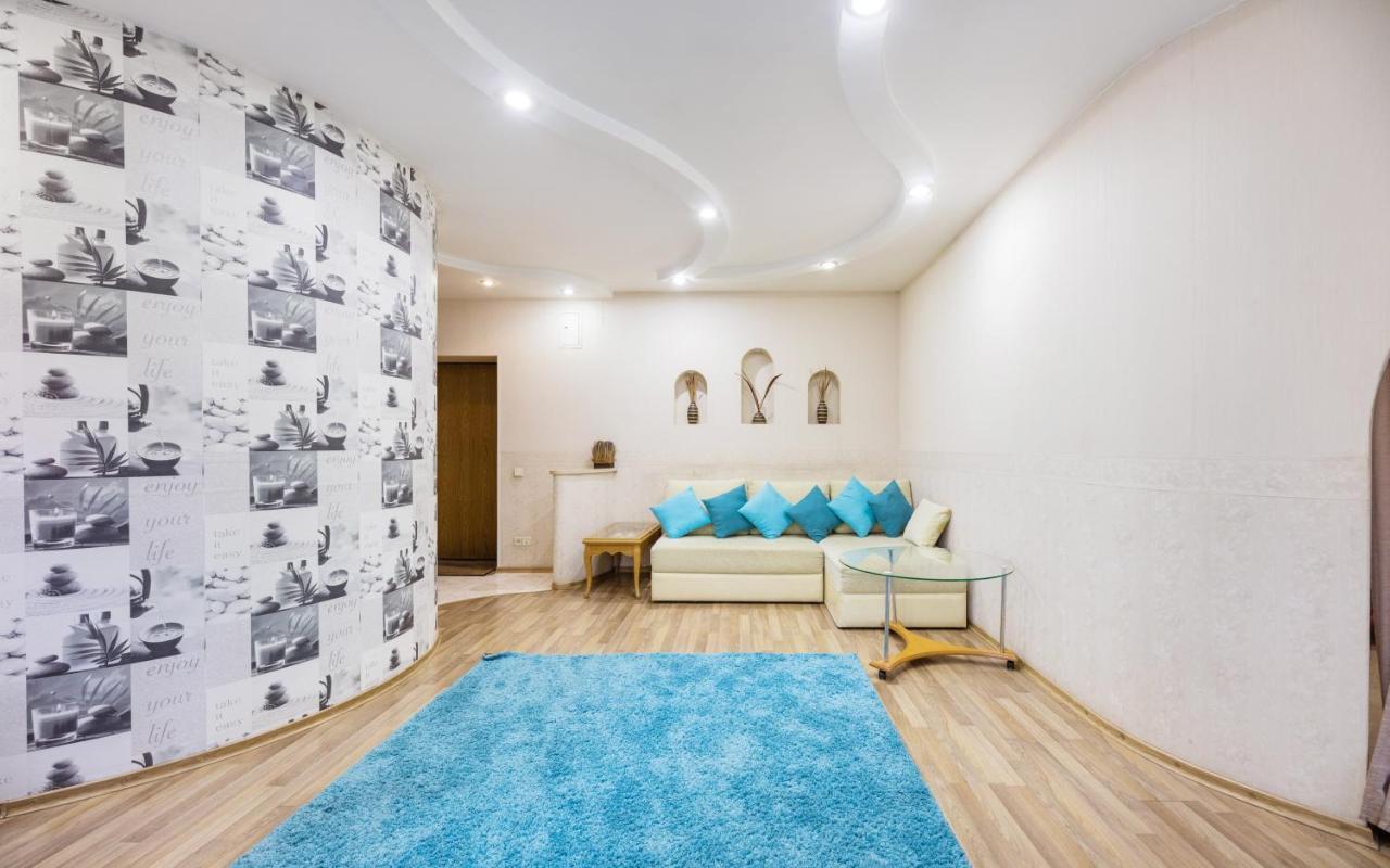 Appartement На Палаце Спорта à Kiev Extérieur photo